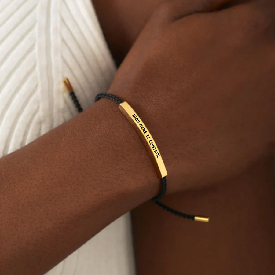 PULSERA DIOS TIENE EL CONTROL (PAGA 1 Y LLEVA 2 ENVÍO GRATIS)